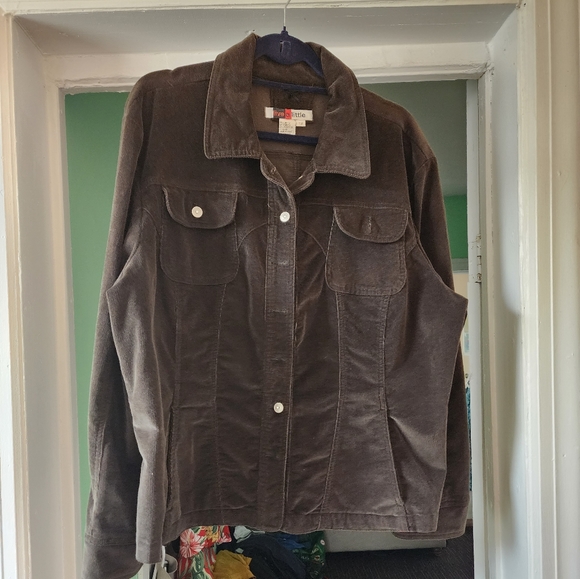 Live a little men's green forest short length sporty jacket. - Picture 7 of 8